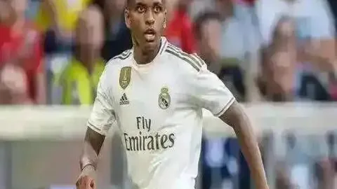 保加利亚足球面临挑战，爱尔兰力争再斩佳绩！